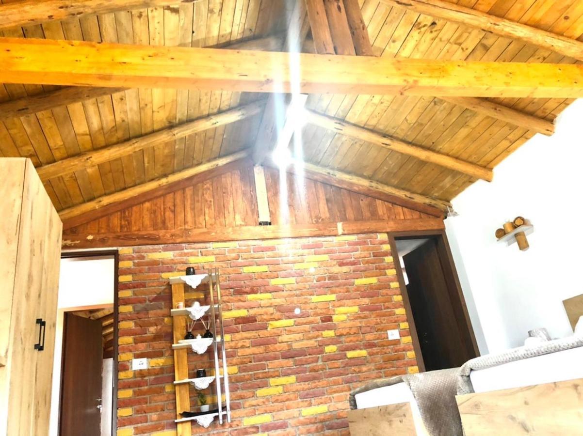 Villa Muzhaqi Nivice 外观 照片