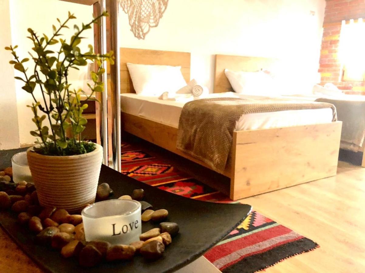 Villa Muzhaqi Nivice 外观 照片
