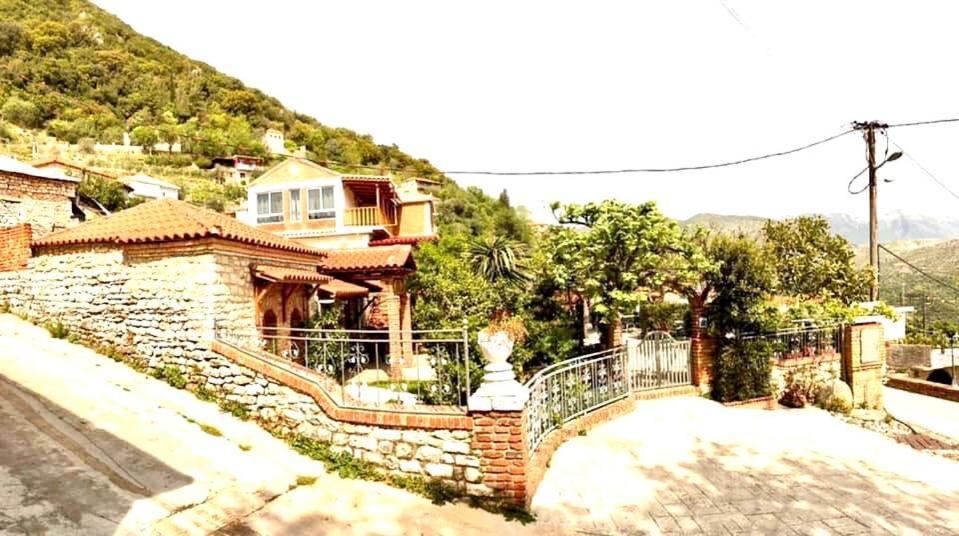 Villa Muzhaqi Nivice 外观 照片