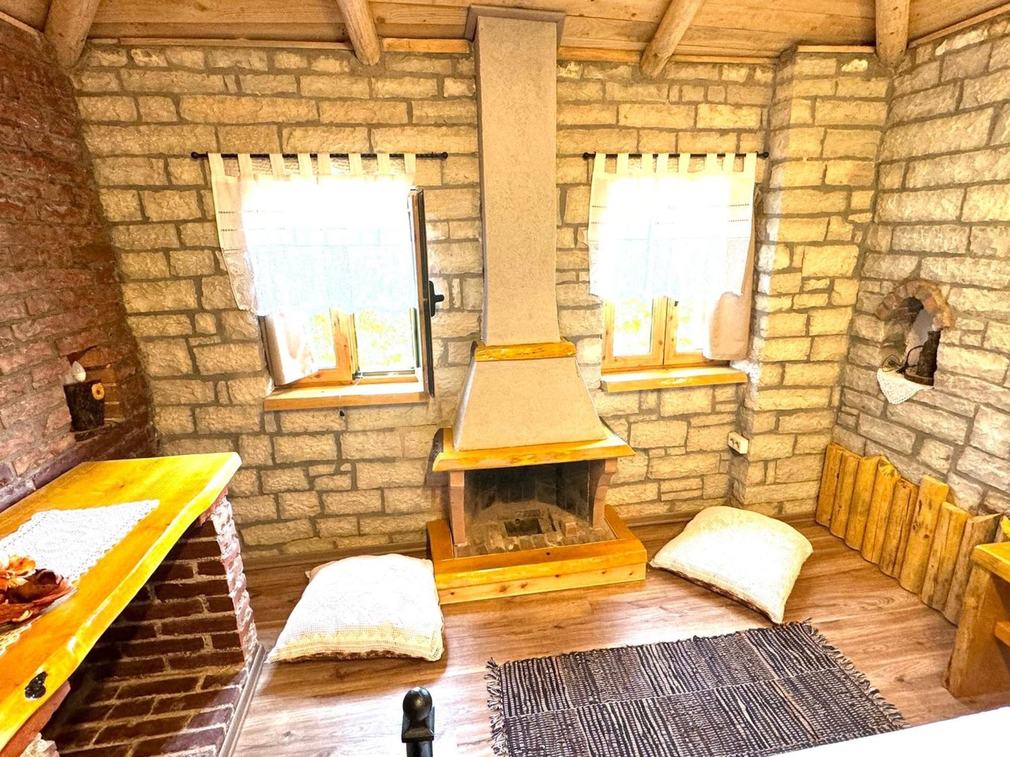 Villa Muzhaqi Nivice 外观 照片